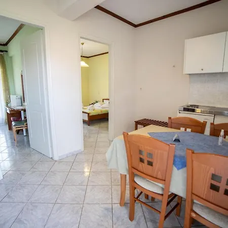 Hotel ξενοδοχειο παπαναγιωτου 2*