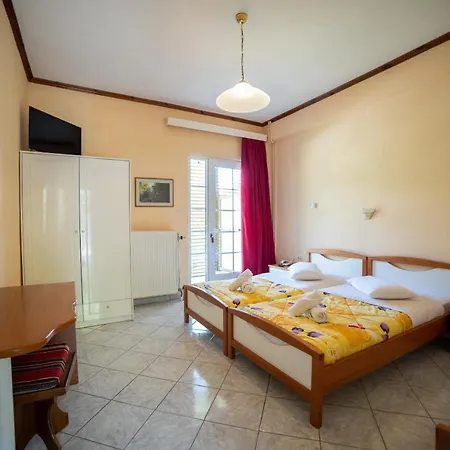 ξενοδοχειο παπαναγιωτου Neraïdochóri