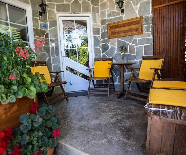 ξενοδοχειο παπαναγιωτου Отель 2*